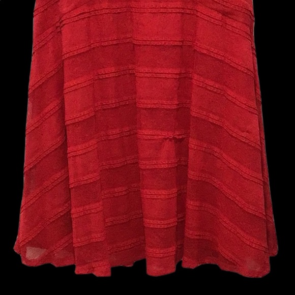 SIGNATURE BY SANGRIA WOMAN Red Netting & Lace Dress Size 24W - Picture 2 of 7